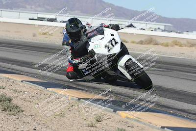 media/Oct-30-2025-Racers Edge (Thu) [[dabbdaf680]]/2-A Group/Session 3 (Turn 15 Inside)/